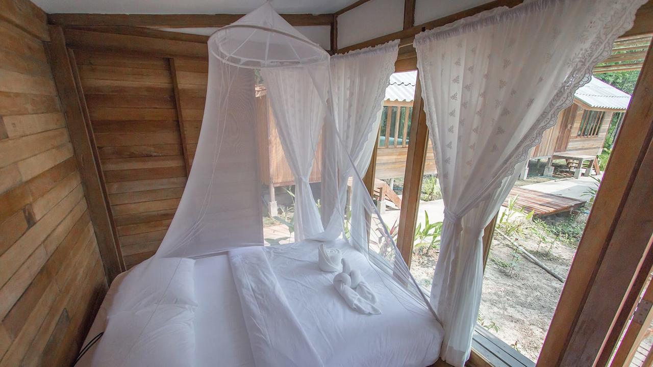 Jungle Koh Kood Resort Ban Khlong Chao Bagian luar foto