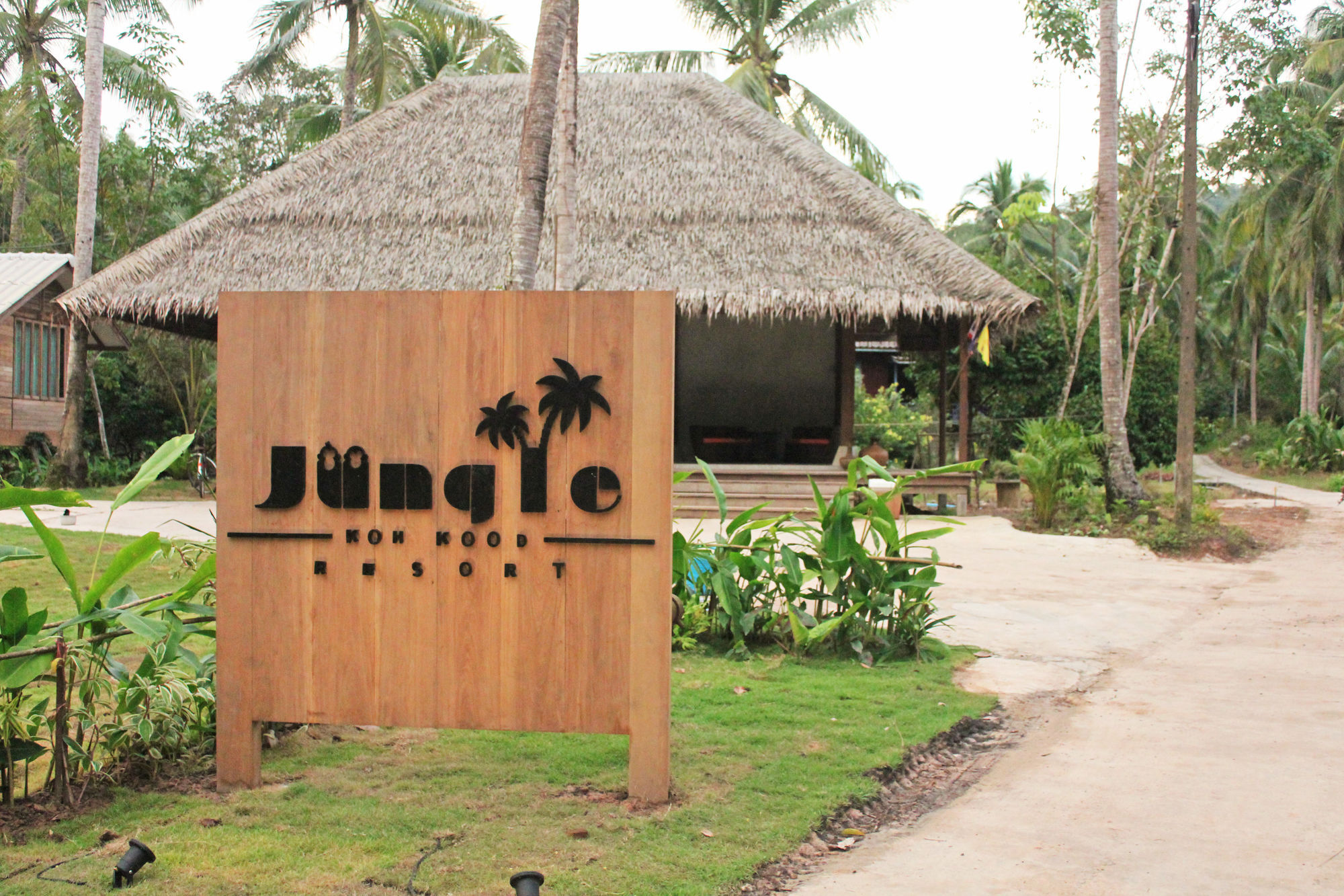 Jungle Koh Kood Resort Ban Khlong Chao Bagian luar foto